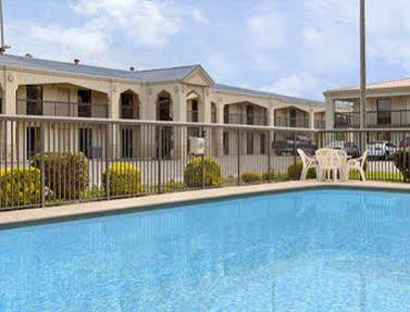 Motel Super 8 By Wyndham Athens Esterno foto